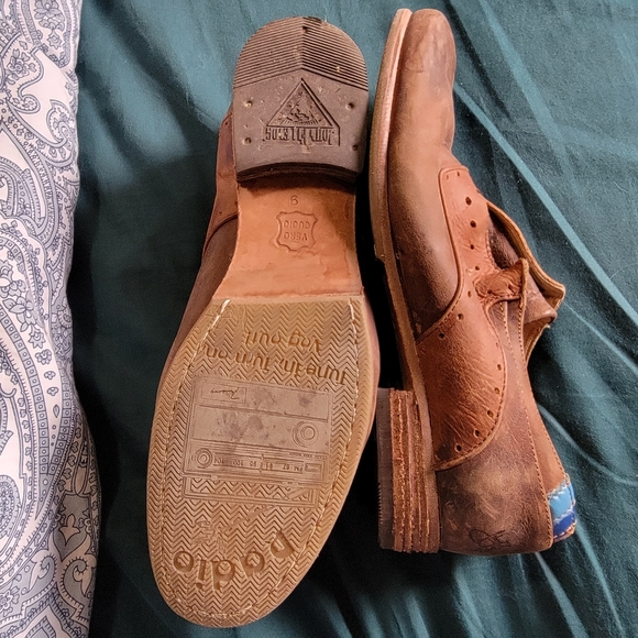 John Fluevog shoes - Picture 2 of 3